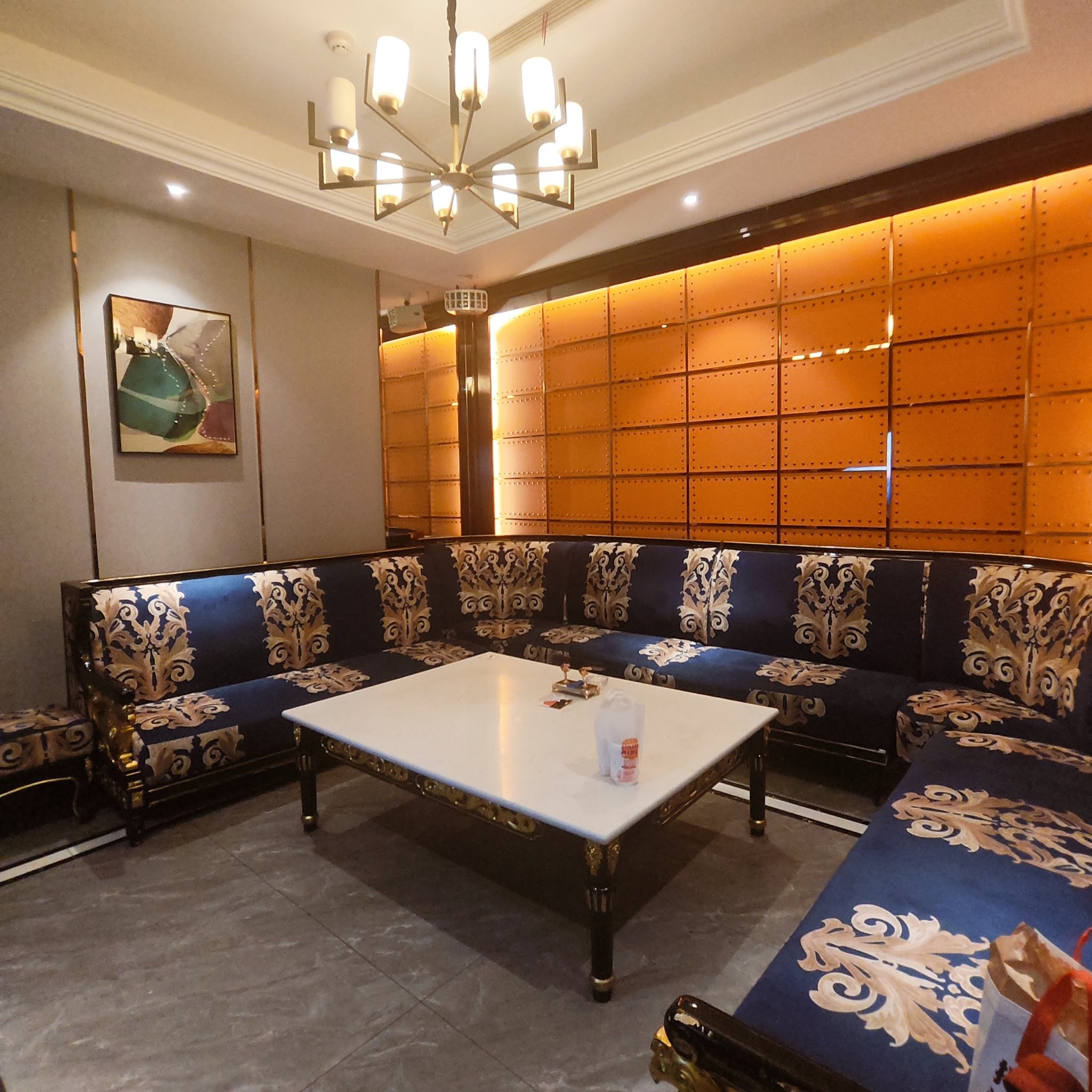 信阳商务ktv创新商务ktv模式解析-浉河区ktv预定